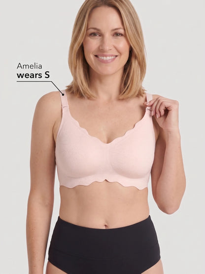 NEW DROP - LIMITED STOCK - Scalloped Push-Up Wireless Jelly Bra