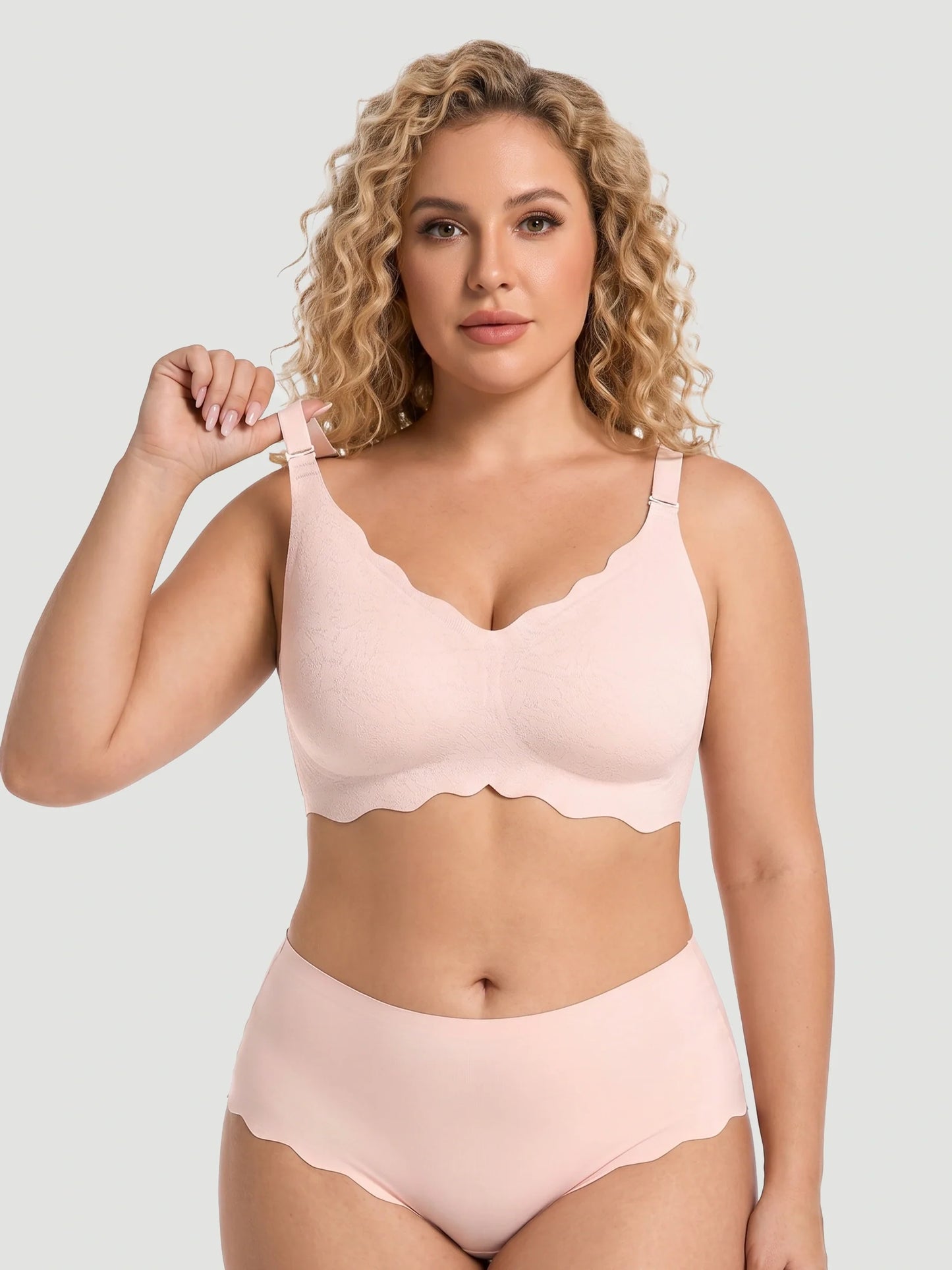 NEW DROP - LIMITED STOCK - Scalloped Push-Up Wireless Jelly Bra